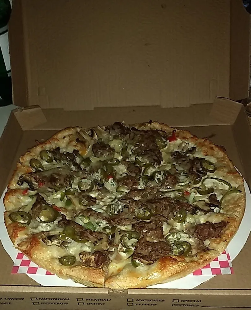 Steak Bomb Pizza with Ranch Sauce